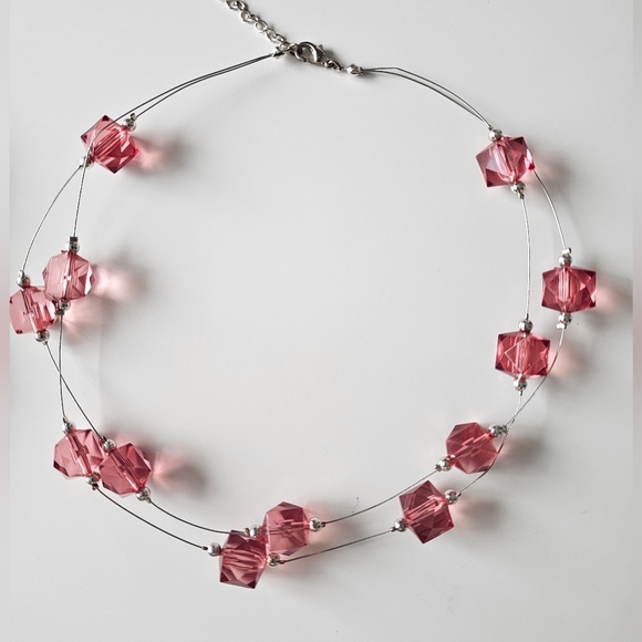 4 Funky Necklaces! - Picture 10 of 10